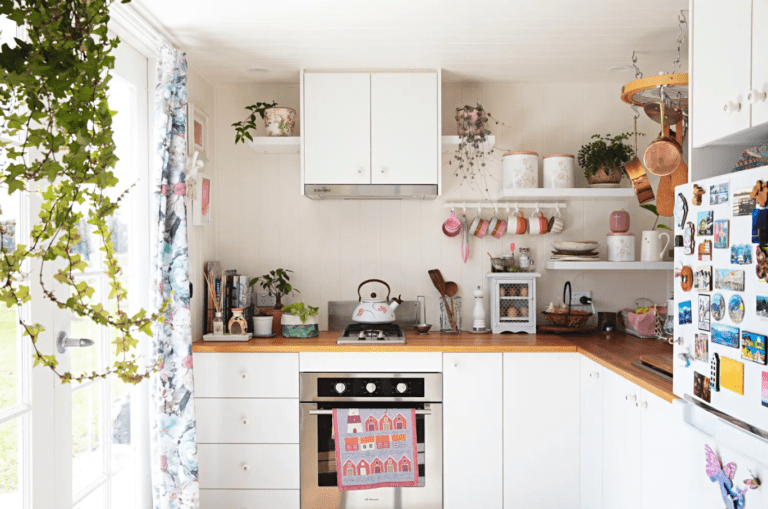 How to organize or decore small kitchen
